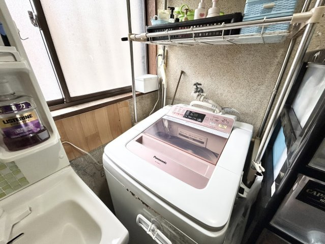 ランドリースペースも気になります。洗濯機置場があり「洗う、干す、取り込む、アイロンがけ、たたむ」など、洗濯に関する家事をするための空間です。広さや収納など付帯設備も含めて、詳細は現地でご確認ください。