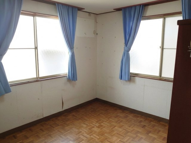 残地家具を消しています