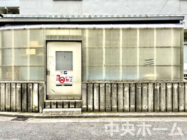 ゴミ出し場