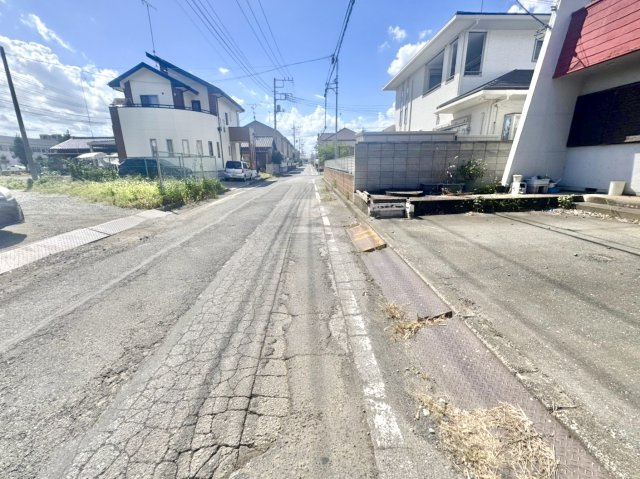 ■外観｜周囲の見渡しが良いので、車の安全確認もばっちり！