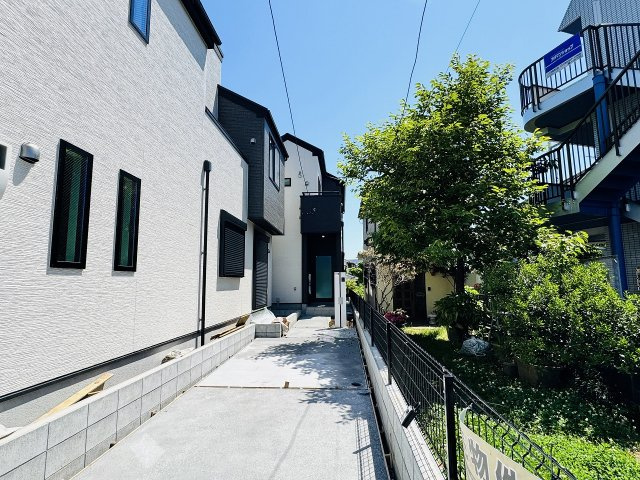 ～北野駅徒歩6分　長期優良住宅認定　小中学校徒歩10分圏内、周辺環境良好です～