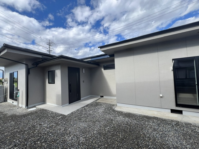 昭和49年2月築の木造平屋。見違えるほど清潔で快適な空間です。