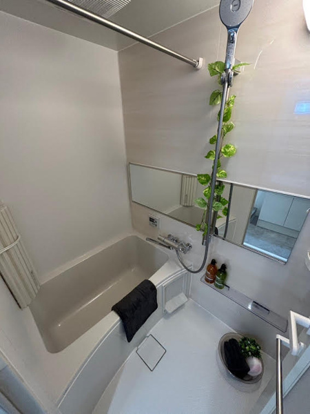 【シャルム小阪弐番館の浴室】