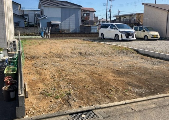 物件の詳細については、現地を見てわかること以外に、役所や法務局などで調べないとわからないことがあります。そのため、現地に行く場合は、もしこの物件を買ったらどのような生活ができるかをイメージしましょう。