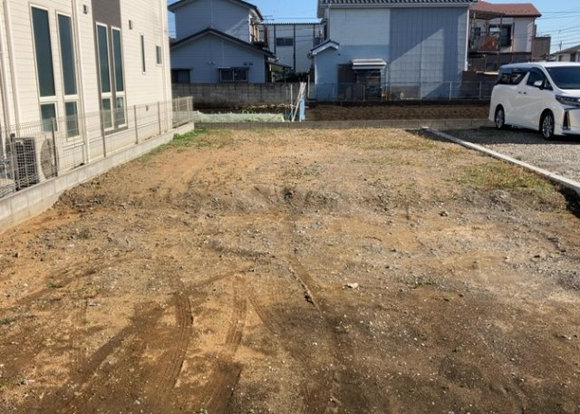 人が暮らすうえで日光は大切な要素となります。日当たりの良さは譲れないポイントですね。併せて近くに大きな建築物の建築予定がないか、あるいはそれが可能な土地が近くにないか事前に確認することもお勧めします。