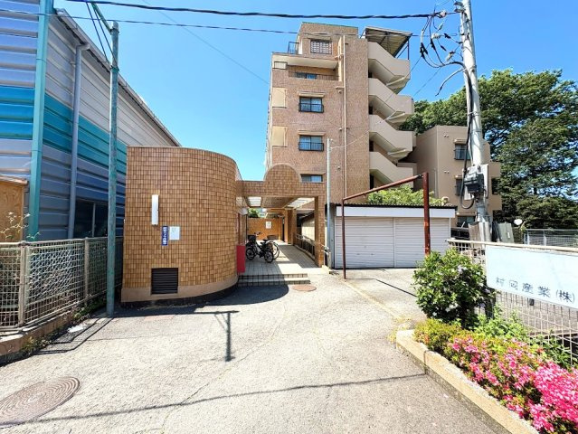 ◆子育て世代のスタッフもいますので、お客様目線での物件選び、ご提案が可能です。お問い合わせいただきました物件以外も多数ご紹介させていただきます。