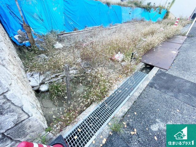 周辺は落ち着いた街並みの住宅地！子育てがしやすい住環境です！現地でしかわからない事もございます。是非一度ご覧ください。