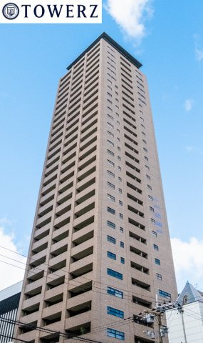 【外観】地上32階建て、総戸数97戸！シャープなシルエットの超高層タワーマンション！！　