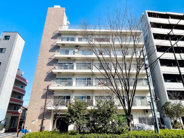 東中野パレスマンションの外観