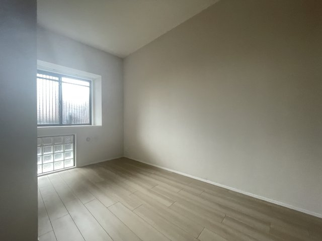 シンプルな洋室は、幅広い用途でお使いいただけます。　