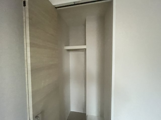 各居室に収納がついており、家族で使い分けしやすくなっています。　