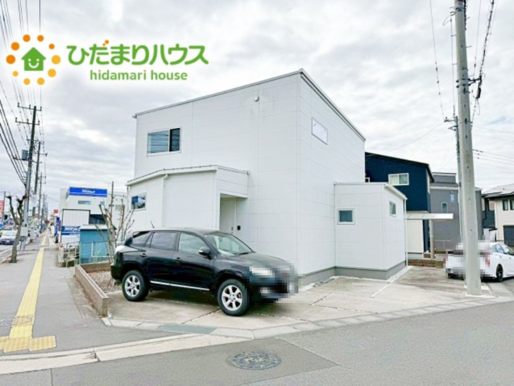 白い外観なので明るく清潔な印象を与え、太陽光による日射の影響を軽減する効果が期待できます。