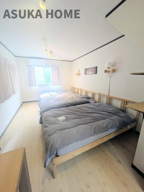 このお家で一番広い10.5帖の主寝室は居心地◎