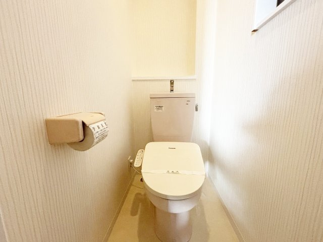 清潔感のあるトイレです