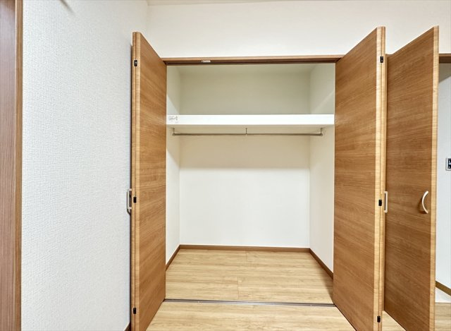 たっぷり収納できる大型収納。