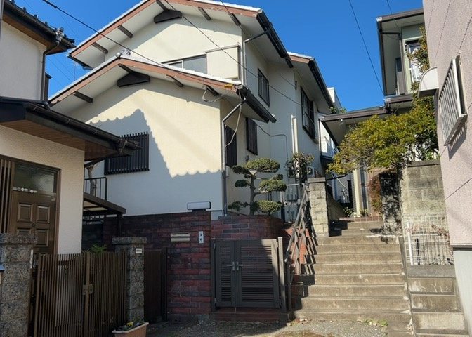 物件の詳細については、現地を見てわかること以外に、役所や法務局などで調べないとわからないことがあります。そのため、現地に行く場合は、もしこの物件を買ったらどのような生活ができるかをイメージしましょう。
