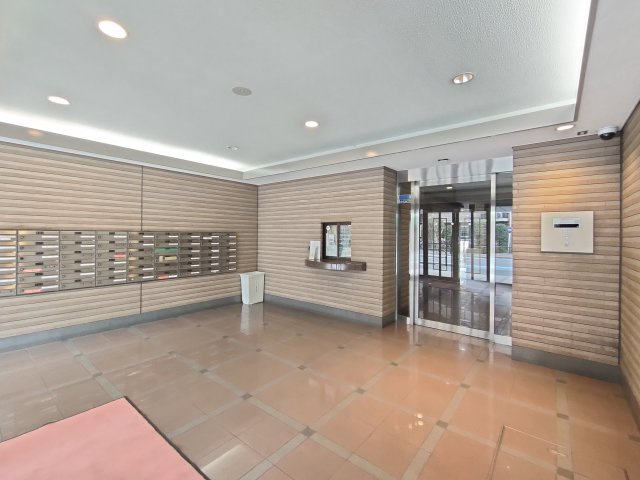 【エントランス】