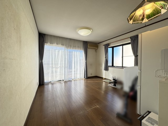 広々リビングで日当たりも良好です！