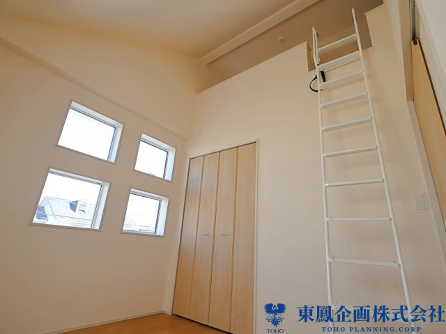 開放感のある洋室