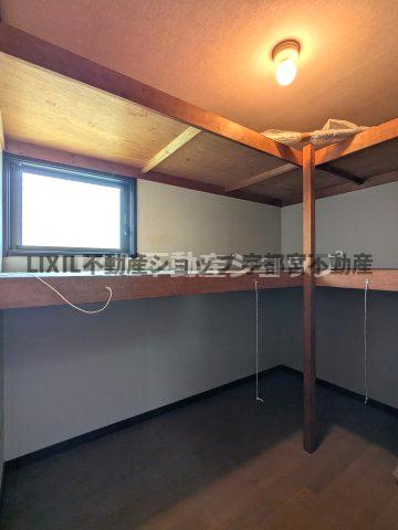 各部屋収納の他、2階には納戸もついております