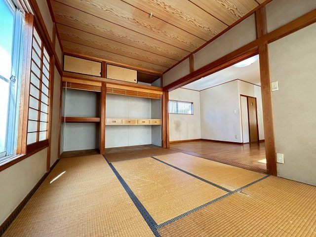 和室6帖（1階）別角度