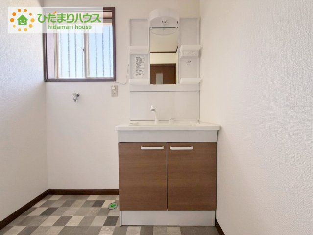 シンプルで使い勝手の良い独立洗面台！