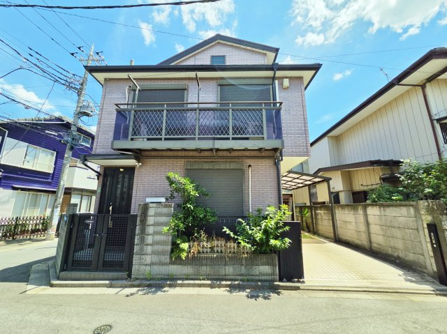 大型小屋裏収納付♪　居室はしっかりとした広さがありプライベートな時間も快適にお過ごしいただけます