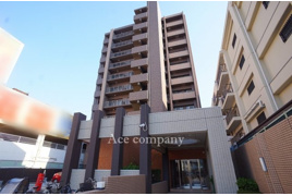 サーパス小阪の外観