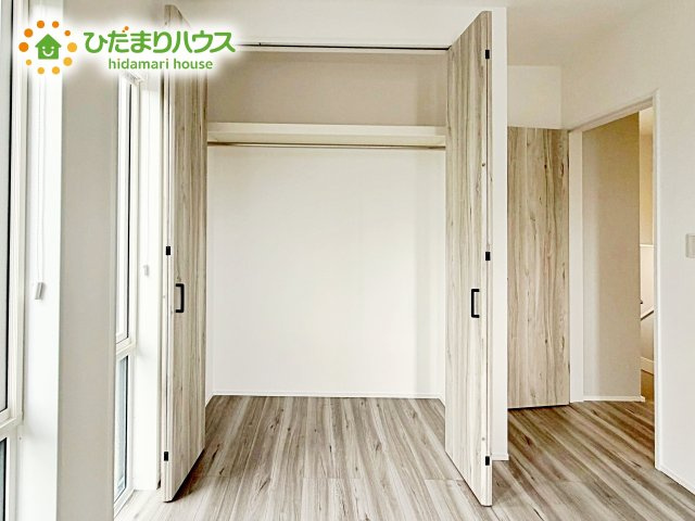 各居室にしっかり収納がついているので、荷物が増えても安心ですね！お部屋を広く使うためにも収納スペースは必要です