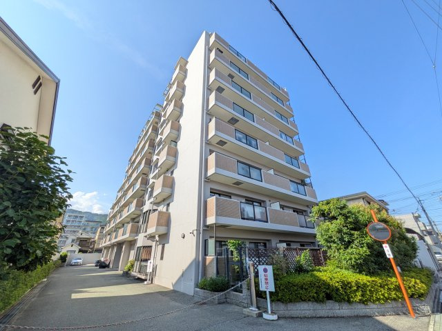 外観：328000657658