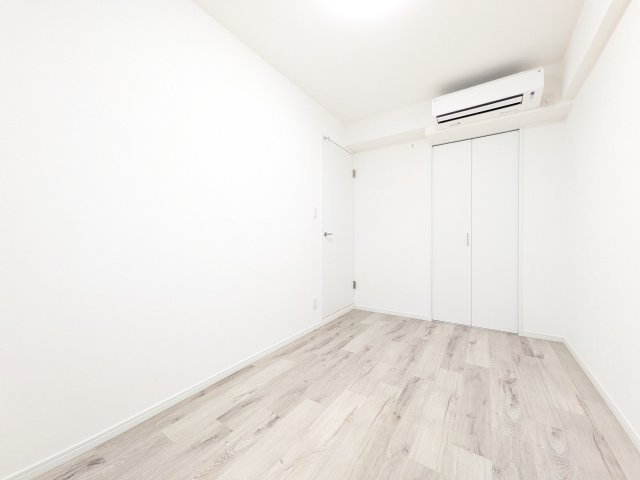 収納付きの洋室