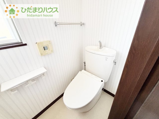1・2階にトイレあり。階段を降りなくてもいいので、高齢者の方も優しい☆彡