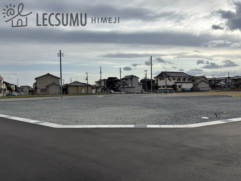 外観：328000608008