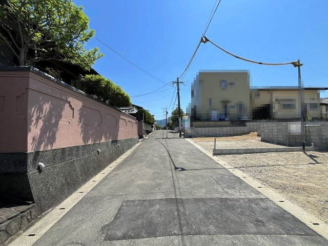 現地写真。前面道路です。