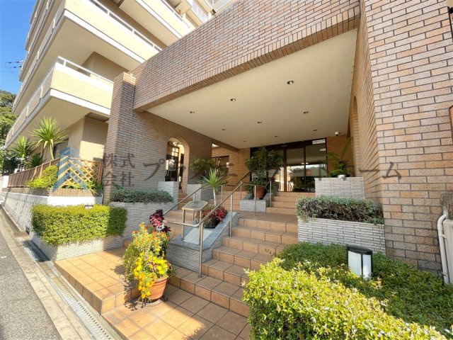 植栽もきれいに手入れされていますね♪