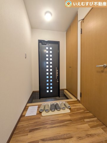 玄関がいつも片づく大容量シューズボックス　充実の収納設備で玄関がすっきり綺麗に過ごせると快適ですよね♪