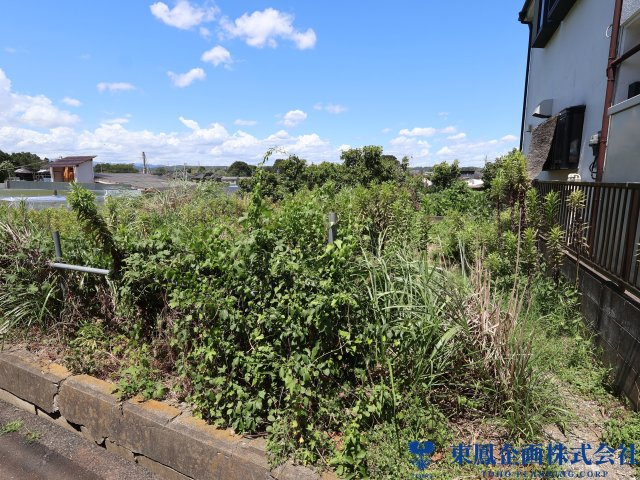 空を広く感じられる、のびのびした住環境です。