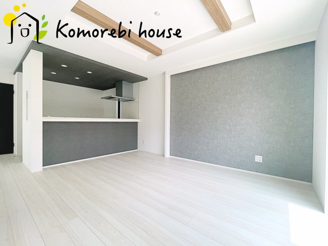 ゆったり過ごせる居間です