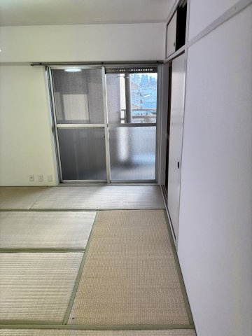 和室（約8.0帖）