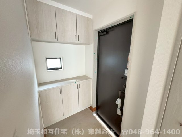 2号棟　全居室に収納がある4LDK！家事動線を考慮した水回りの集中した間取りです！駐車スペース2台可(車種による)！弥栄小学校まで徒歩約11分(830ｍ)！お気軽にお問い合わせください！