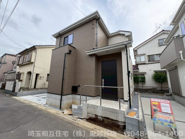 2号棟　全居室に収納がある4LDK！家事動線を考慮した水回りの集中した間取りです！駐車スペース2台可(車種による)！弥栄小学校まで徒歩約11分(830ｍ)！お気軽にお問い合わせください！