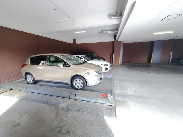 駐車場の写真です。