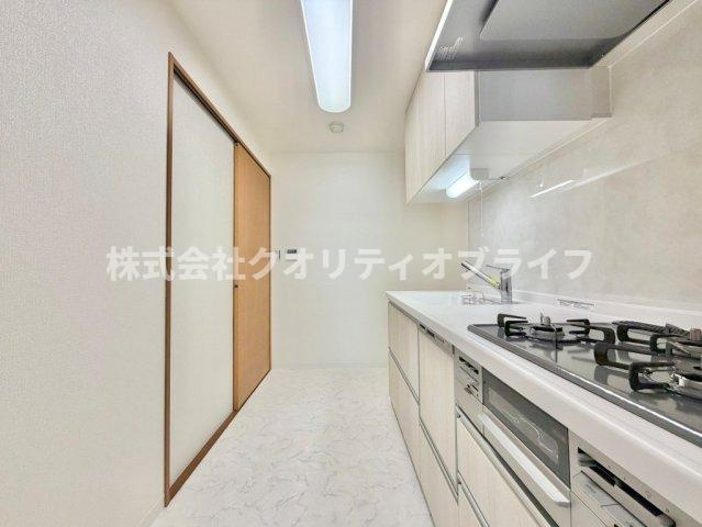 キッチンが少し独立した感じになっています