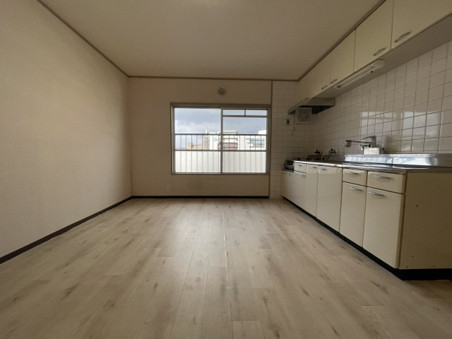 ご家族やお客様との時間など、多くの時を刻む空間。