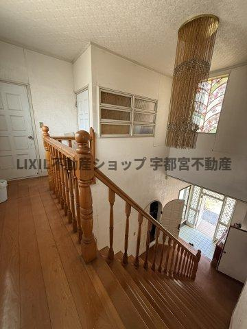 各居室・廊下・玄関とどこにいても採光が入る日当たりの良さがポイントです。そのままご利用されても新しく入れ替えをされる場合もリフォームのご相談も可能です。