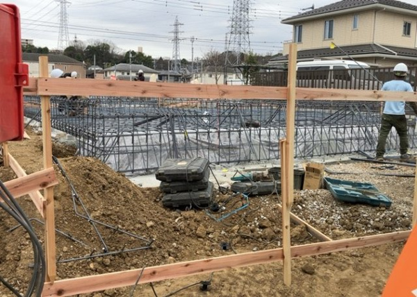 【八王子市大塚の新築戸建ての玄関】