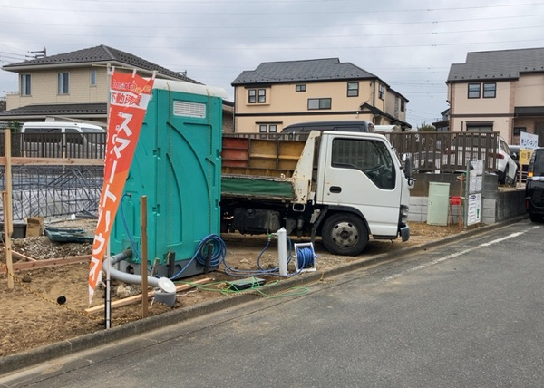 【八王子市大塚の新築戸建ての駐車場】