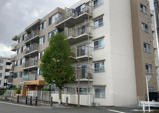 マンションの外観は非常に重要なポイントです！外観の善し悪しは資産価値に大きな影響を与えます。外観のいいマンションを購入することで、高値で売却がしやすく、買い手が見つかりやすいというメリットがあります。