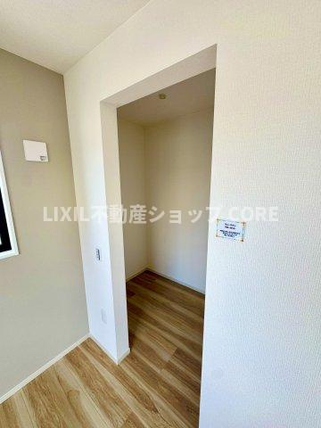 全居室に収納を完備しておりますので、居室の全空間を有効活用出来ます。　