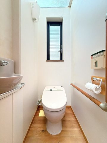 1Fのトイレになります♪
